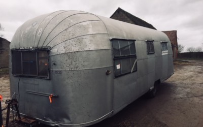 £9.5k- 13 Panel Overlander Single axle