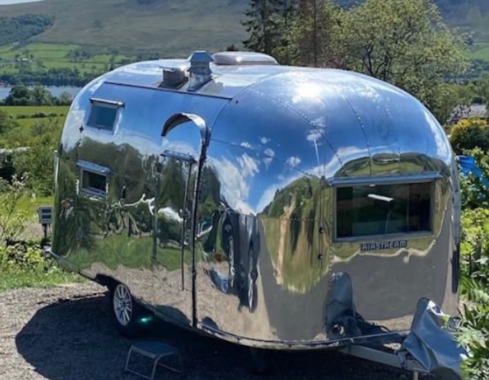 SOLD – 1959 Airstream Traveler 19ft – super light